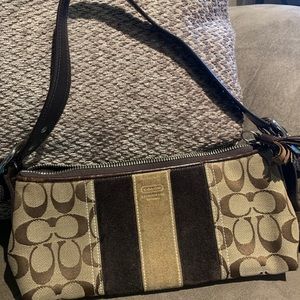 Coach shoulder Swinger purse